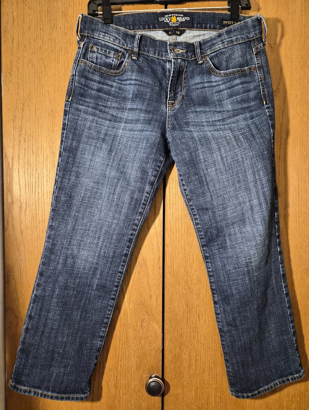 Ladies LUCKY BRAND Sweet'N Crop Denim Jeans Size 6, Like New